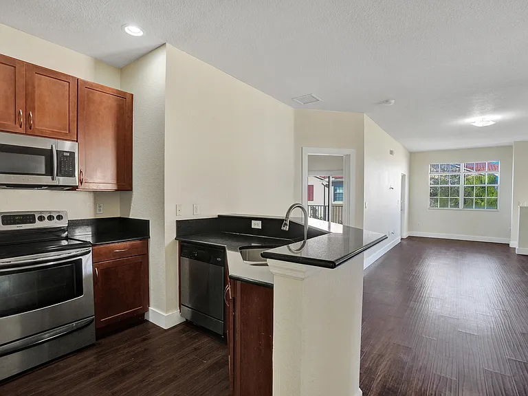 9075 Plymouth Pl — Photo 11