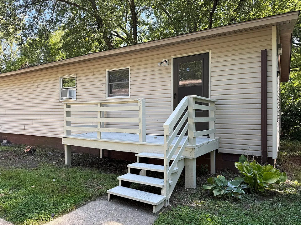 701 W Bergera Rd #2