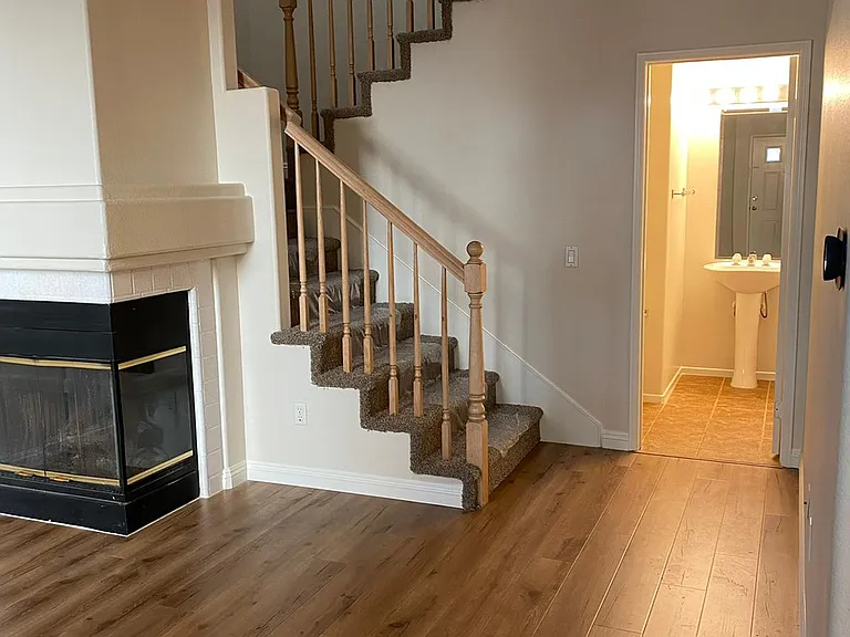 24 Promontory Park — Photo 14