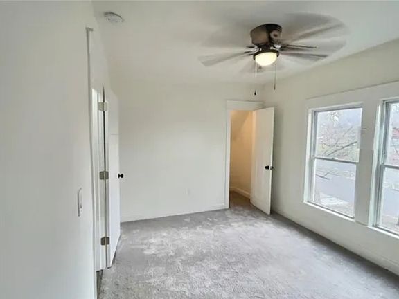 2nd image of 4434 Forest Ave