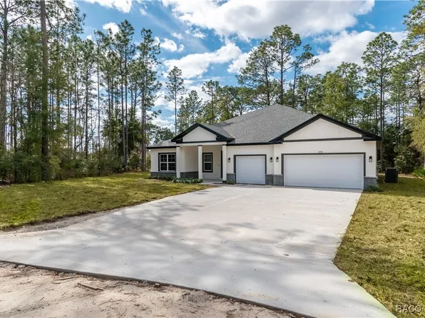 6958 N Heritage Dr, Citrus Springs, FL 34434