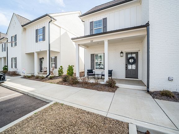 2nd image of 575 Meadow Crest Cir