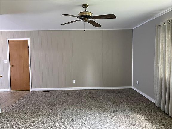 3rd image of 1033 Linwood Dr