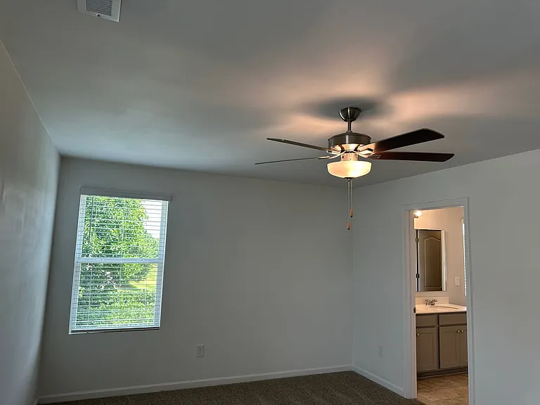 216 Melbourne Dr — Photo 22
