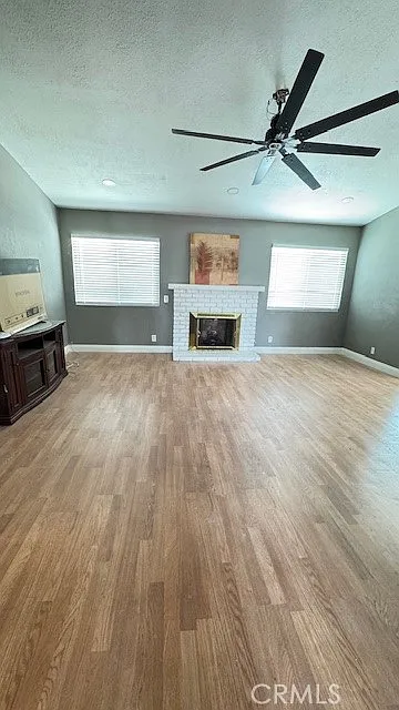 4 bed, 2160 sqft, $3,950 — Photo 3