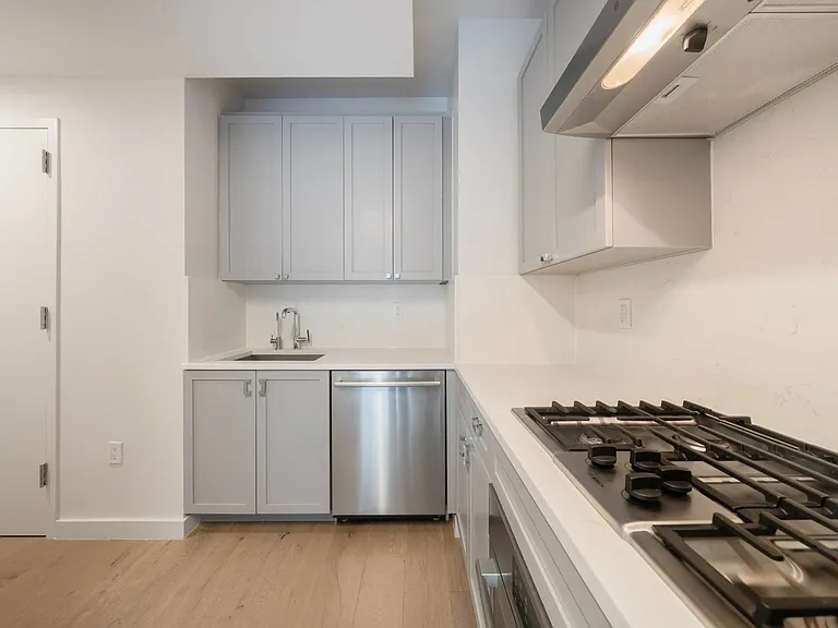 558 Fulton St #514 — Photo 9