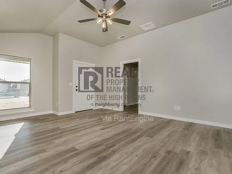 6711 Athens St — Photo 3