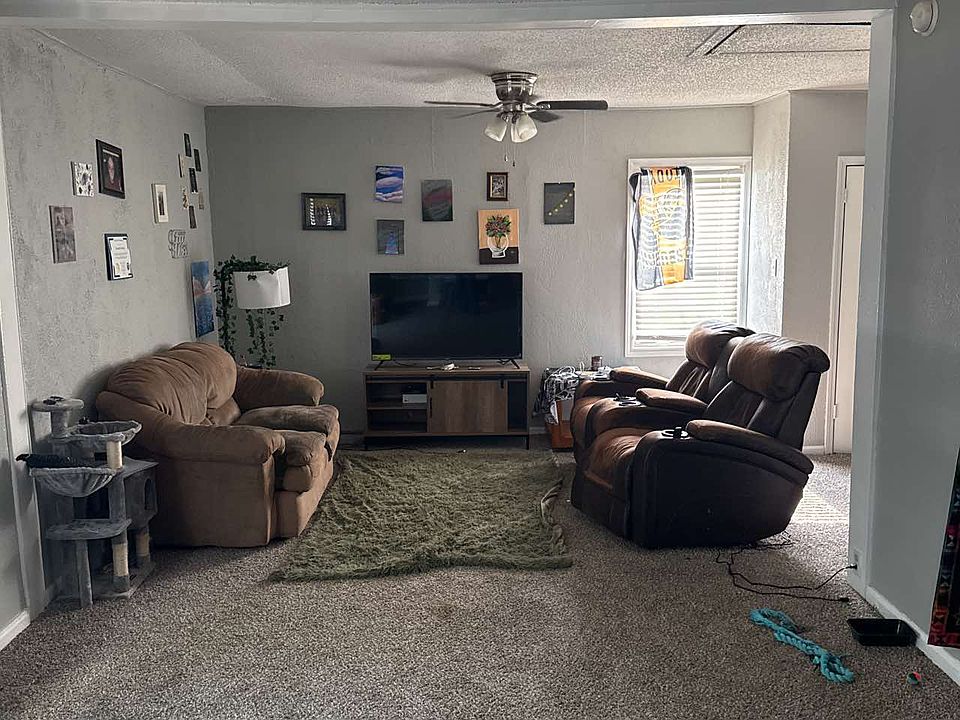 1st image of 910 Vest Dr