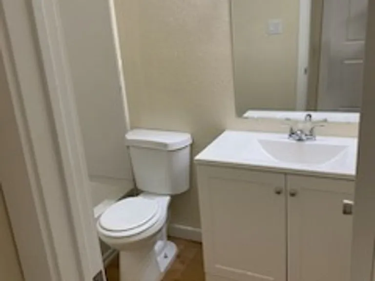 Thompson Square Apts., LLC — Photo 4