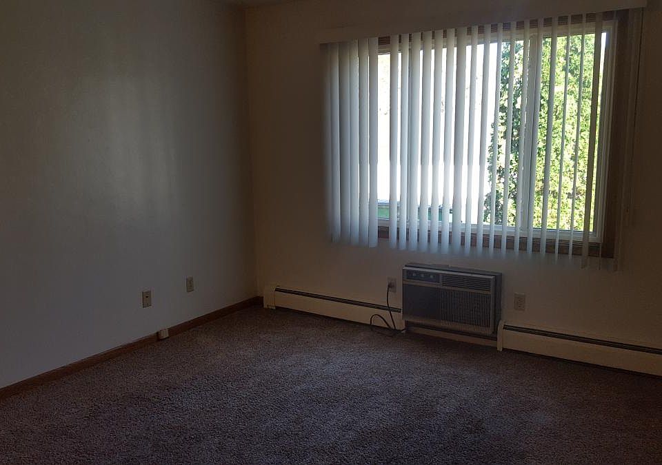 Entrance/Living Room