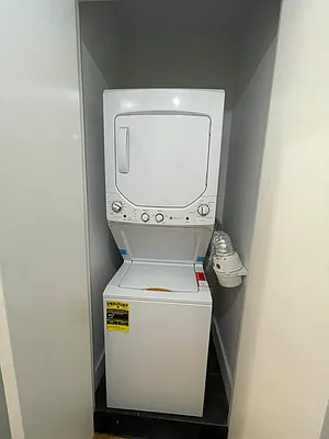 Rented by Tapiro Realty | media 18