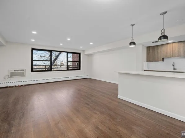 95 Orient Way APT 4D, Rutherford, NJ 07070