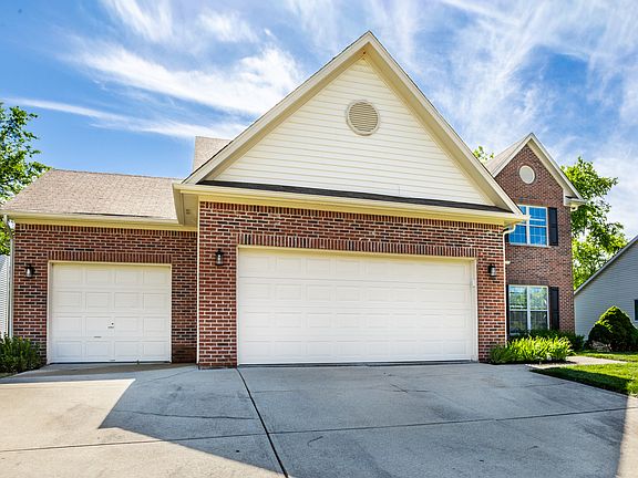 3rd image of 10887 Parrot Ct