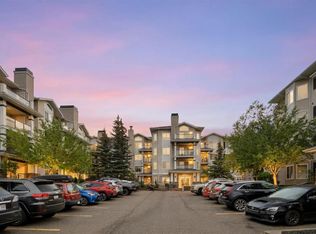 369 N Rocky Vista Park NW #333, Calgary, AB T3G 5K7