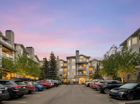369 N Rocky Vista Park NW #333, Calgary, AB T3G 5K7