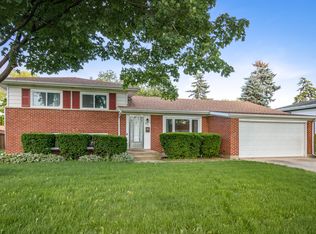 887 Anderson Ter, Des Plaines, IL