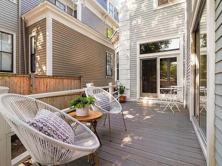 22 Bigelow St #1C — Photo 5