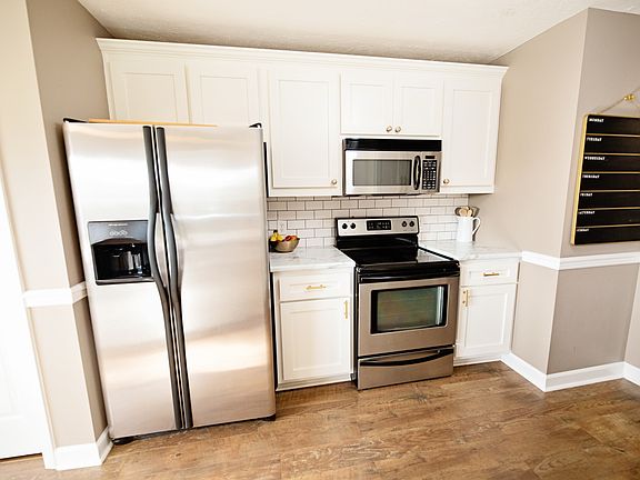 5th image of 1831 Marian Ln