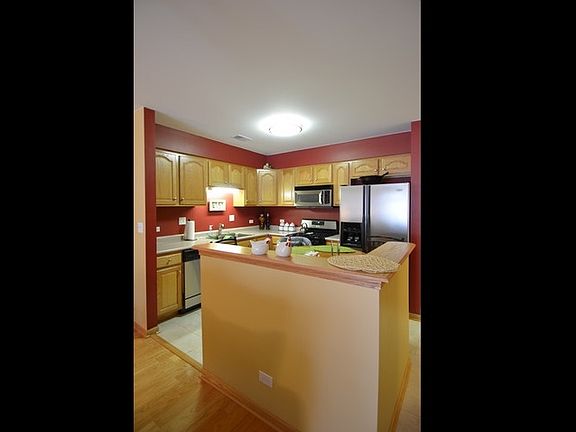 2nd image of 10337 S Parkside Ave Unit 2C