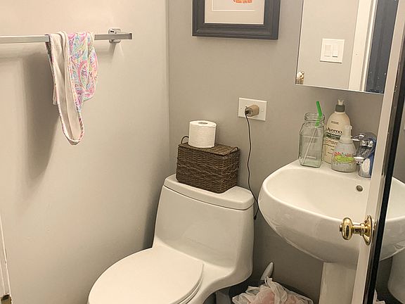 5th image of 900-02 W Armitage Ave #902-3W