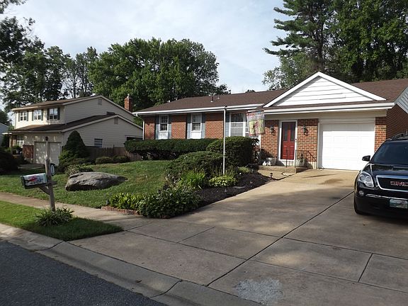 2nd image of 1110 S Dolton Ct
