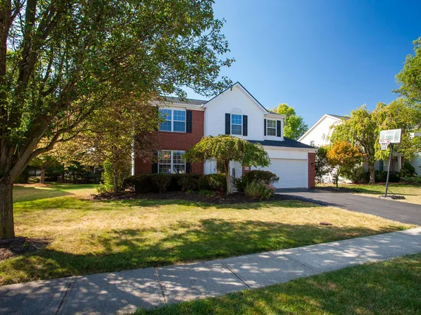 2154 Alum Village Dr, Lewis Center, OH 43035