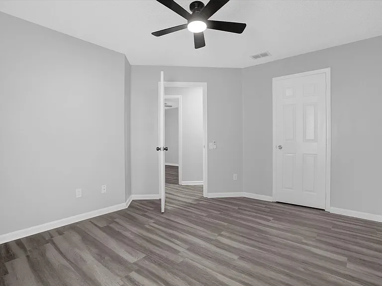 3521 Moss Pointe Pl — Photo 6