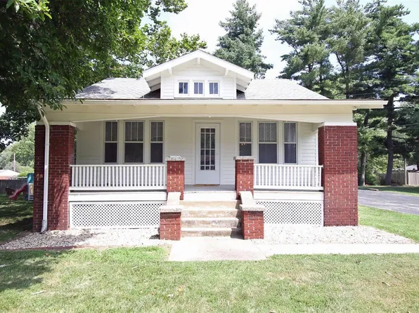 160 S Clearview Dr, East Alton, IL 62024