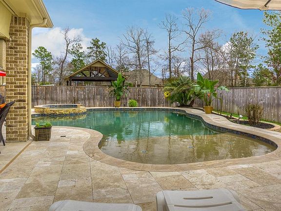 2nd image of 106 Del Monte Pines Dr