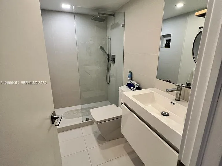 800 Claughton Island Dr #704 — Photo 13