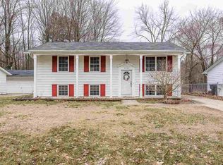 3206 Avon St, Midland, MI 48640