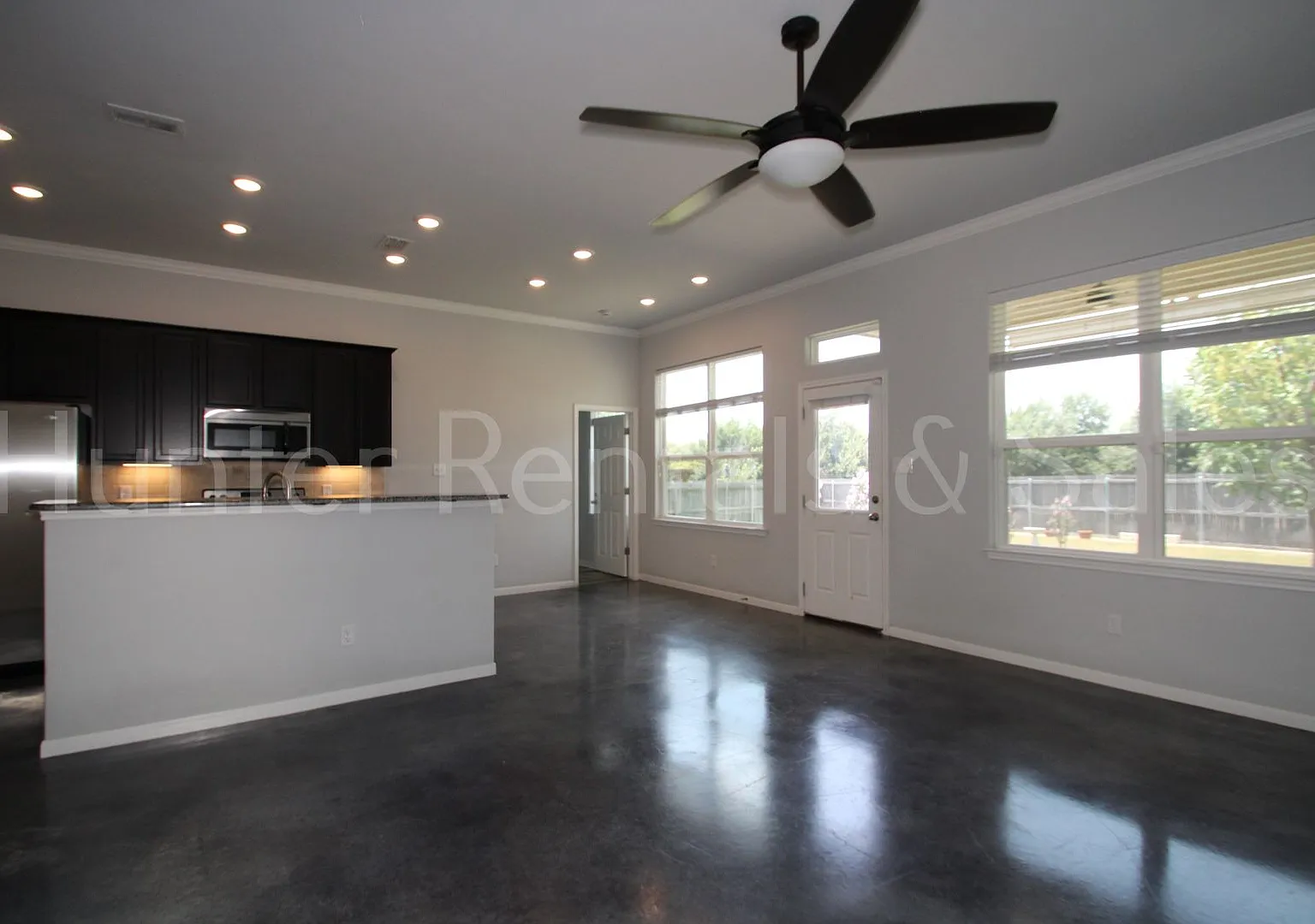 Beautiful 4 Bedroom Home in Gated Hills of Westwood Energy Efficient & Loaded with Upgrades! — Photo 3