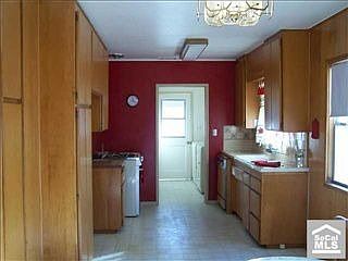 2nd image of 16464 Lashburn St