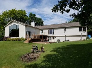 W248S10890 Center Dr, Mukwonago, WI 53149