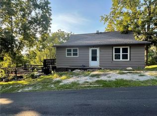 606 W Royle St, Richmond, MO 64085