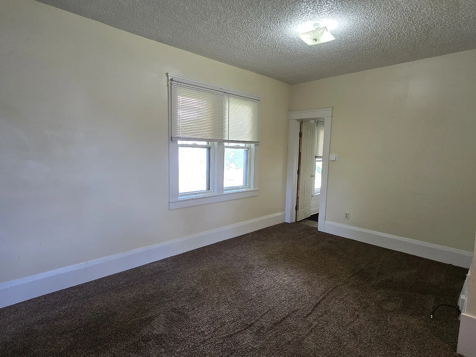 2 bed, $850 — Photo 2