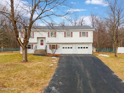 77 Bridle Path, Albany, NY, 12205