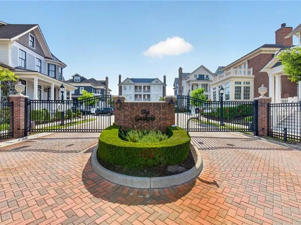 4016 Harlow St, Virginia Beach, VA 23451