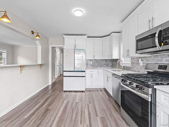 2nd image of 20 Dewitt Street