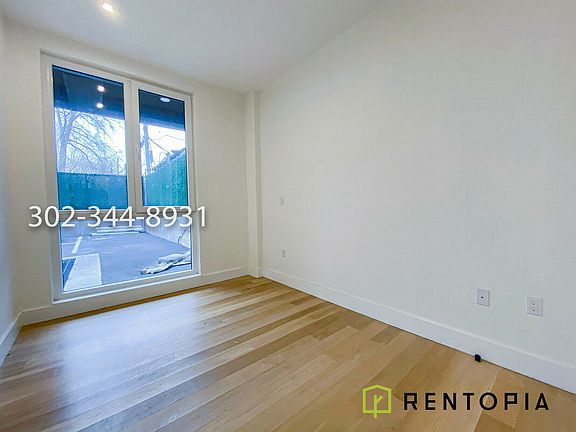 2nd image of 420 Tompkins Ave #133