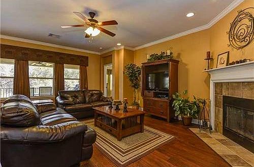 4th image of 602 King Eider Ln