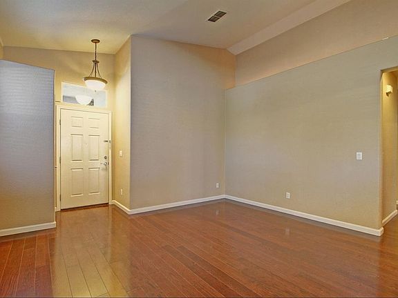 3rd image of 2270 Lariat Ln