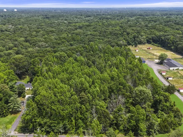 1070 Maxim Southard Road, Howell, NJ 07731