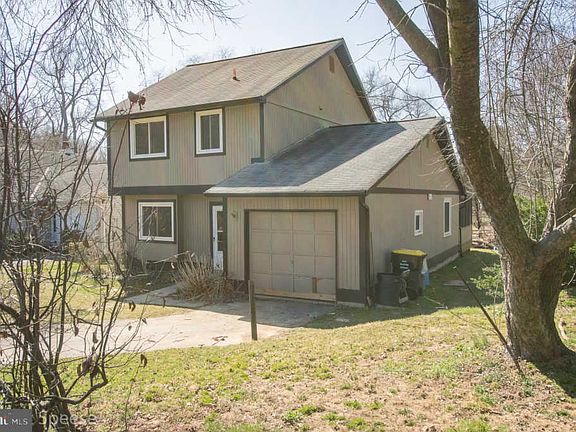 2nd image of 1214 Creagh Knoll Ln