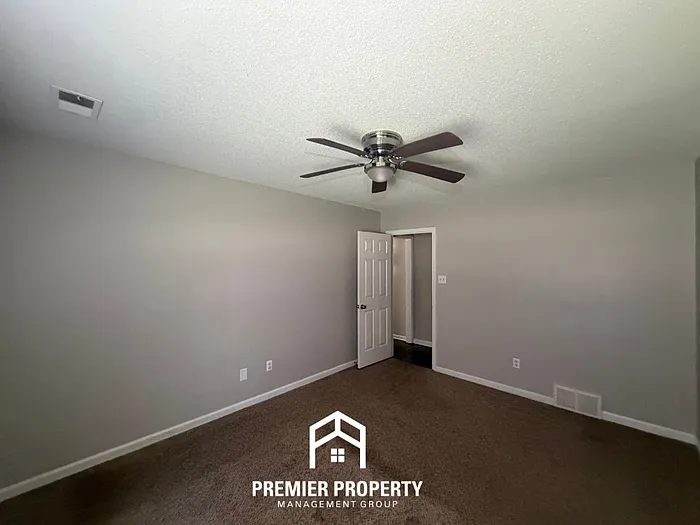 6911 Daneman Dr — Photo 9