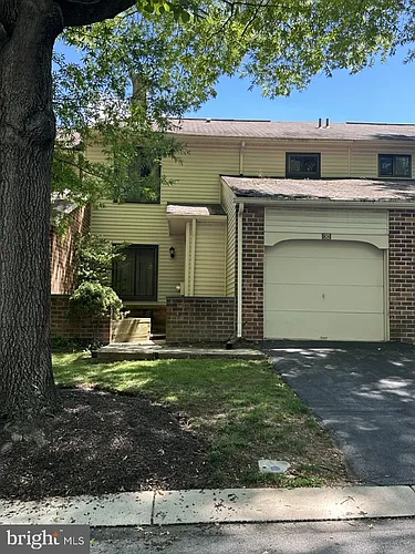 205 Bernard Ct Photo 1