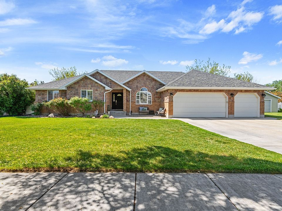 1st image of 1169 W Matthews Way