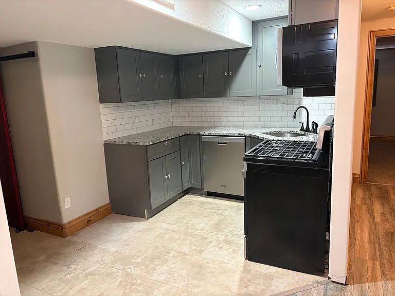 1301 E 575 N — Photo 12