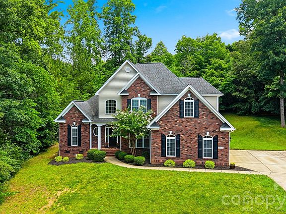 2nd image of 1110 Mayfield Cir NW