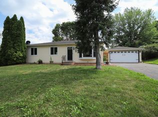 3604 77th St E, Inver Grove Heights, MN 55076